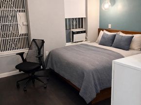 319 East 105th Street 4C, New York NY 10029