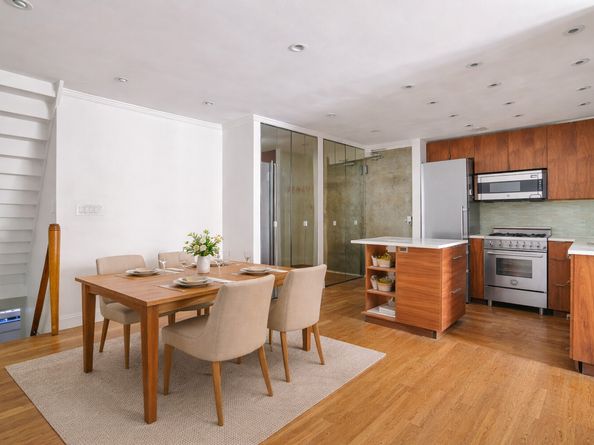 250 West 15th Street 2C, New York NY 10011