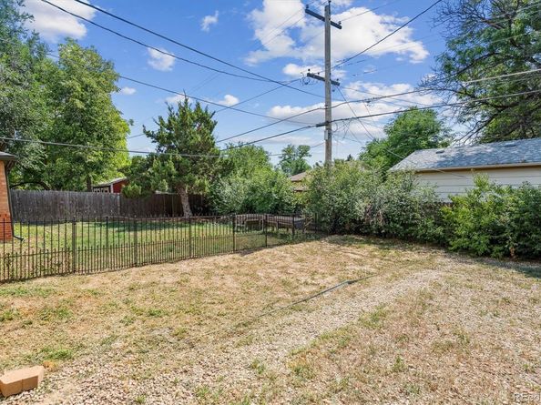 939 Revere Street, Aurora CO 80011