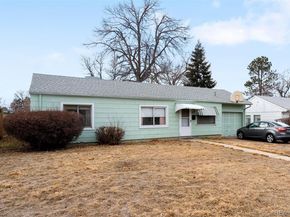 3013 S Cherry Way, Denver CO 80222