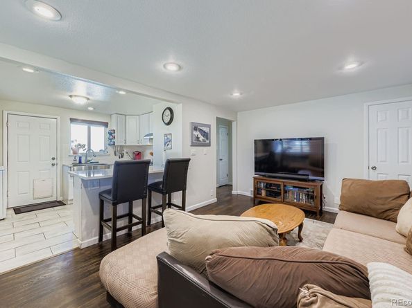 Undisclosed Address #1735461, Wheat Ridge CO 80033