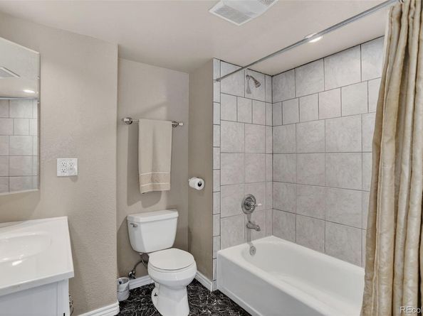 6068 W Utah Lane, Lakewood CO 80232