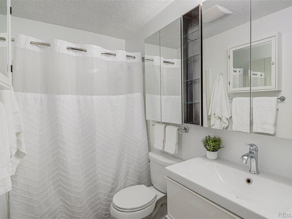 7105 S Gaylord Street D04, Centennial CO 80122