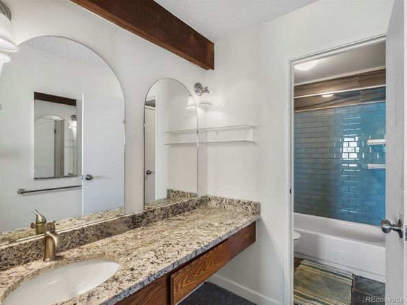 2835 S Monaco Parkway 1105, Denver CO 80222