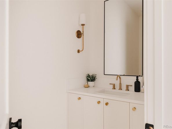 Undisclosed Address #5600457, Wheat Ridge CO 80212