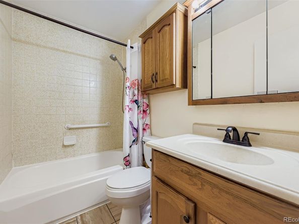 1050 S Monaco Parkway 137, Denver CO 80224