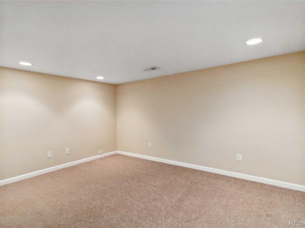 1050 S Monaco Parkway 42, Denver CO 80224