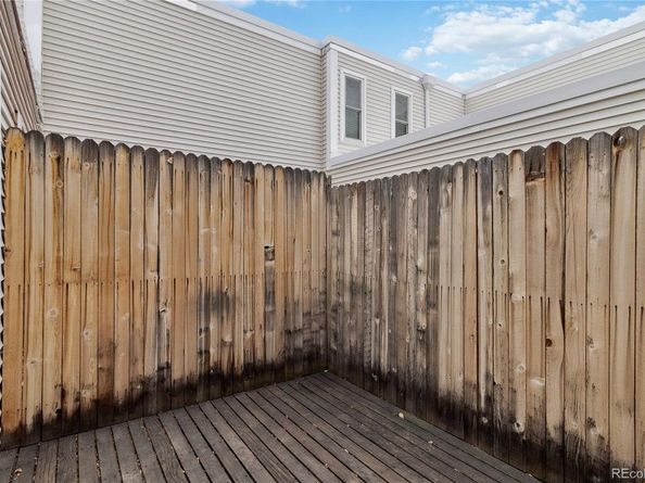 1050 S Monaco Parkway 42, Denver CO 80224