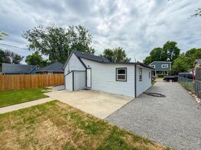 12 Marshall Place, Longmont CO 80504