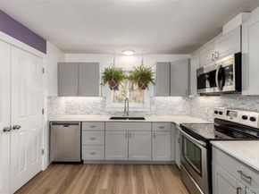 1739 Collyer Street, Longmont CO 80501