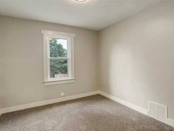1925 Syracuse Street, Denver CO 80220