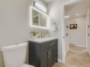 414 S Worchester Way, Aurora CO 80012