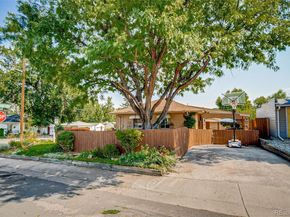 Undisclosed Address #4880304, Englewood CO 80113