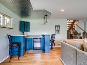 Undisclosed Address #4880304, Englewood CO 80113