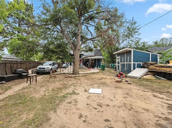 1561 Clinton Street, Aurora CO 80010