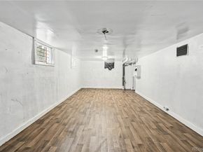 1561 Clinton Street, Aurora CO 80010