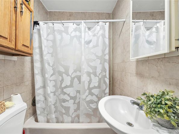 1561 Clinton Street, Aurora CO 80010