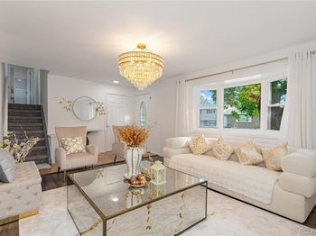 5831 W 108th Place