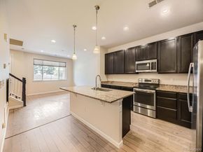 600 E Dry Creek Place, Littleton CO 80122