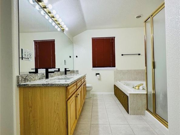 6102 S Yampa Street, Aurora CO 80016