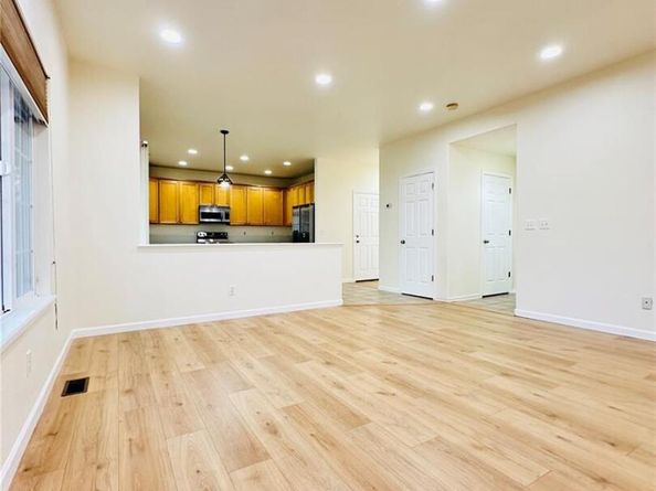 6102 S Yampa Street, Aurora CO 80016