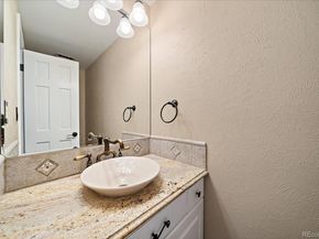 2171 S Parfet Drive, Lakewood CO 80227