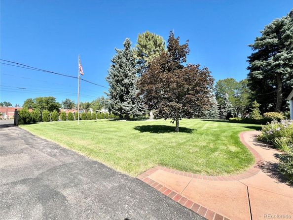 4625 S University Boulevard, Englewood CO 80113