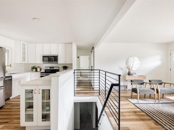 812 S Holly Street, Denver CO 80246