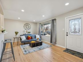 840 Kingston Street, Aurora CO 80010