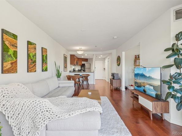 100 Park Avenue W 304, Denver CO 80205