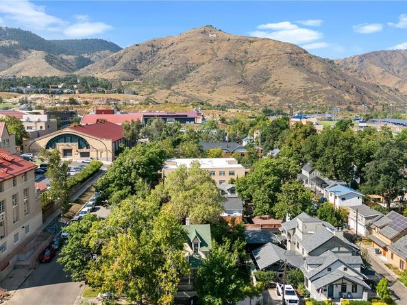 1220 Cheyenne Street, Golden CO 80401