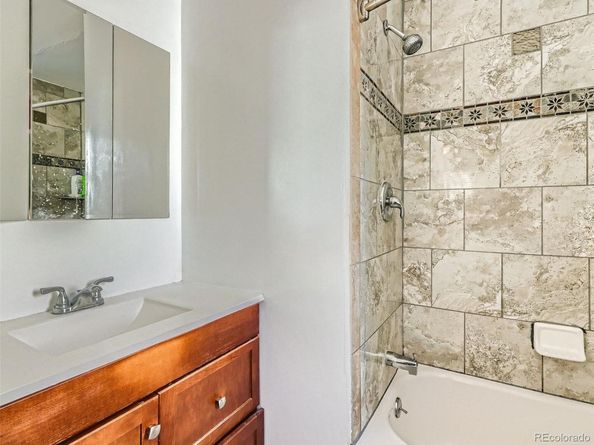 1249 Worchester Street, Aurora CO 80011
