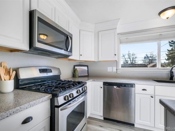 870 Hemlock Way, Broomfield CO 80020