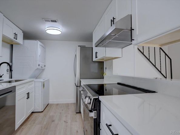 9005 E Lehigh Avenue 19, Denver CO 80237