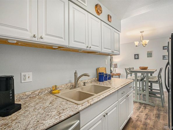 140 E Highline Circle 304, Centennial CO 80122