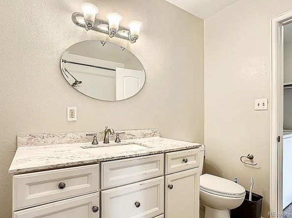 140 E Highline Circle 304, Centennial CO 80122
