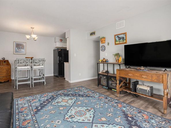 140 E Highline Circle 304, Centennial CO 80122