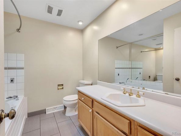 7065 S Willow Street, Centennial CO 80112