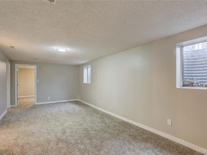 929 S Nile Way, Aurora CO 80012