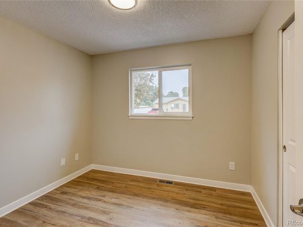 929 S Nile Way, Aurora CO 80012