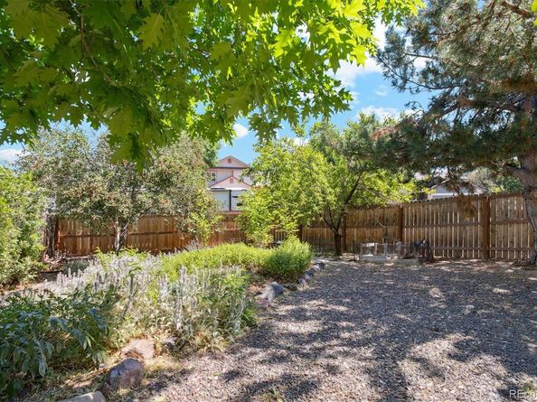 4947 S Espana Way, Centennial CO 80015