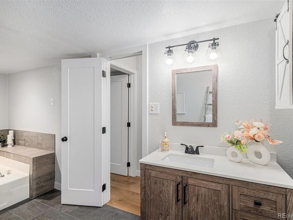 2812 W Davies Drive, Littleton CO 80120