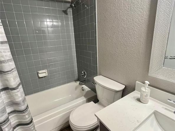 Undisclosed Address #2007344, Aurora CO 80015