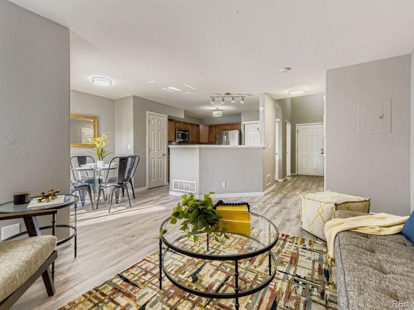 1256 S Zeno Circle B, Aurora CO 80017