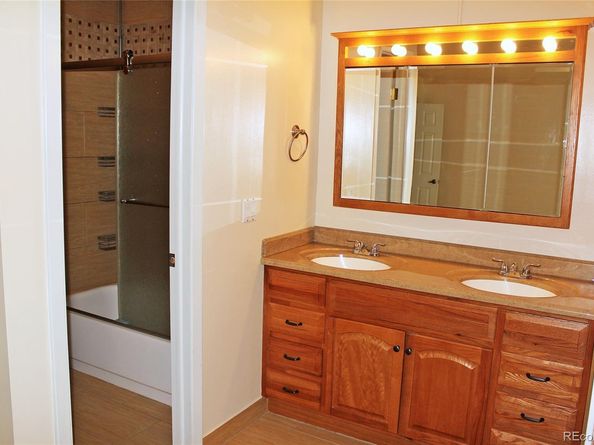 Undisclosed Address #2000290, Aurora CO 80014