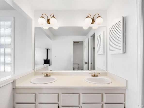 7161 S Poplar Court, Centennial CO 80112