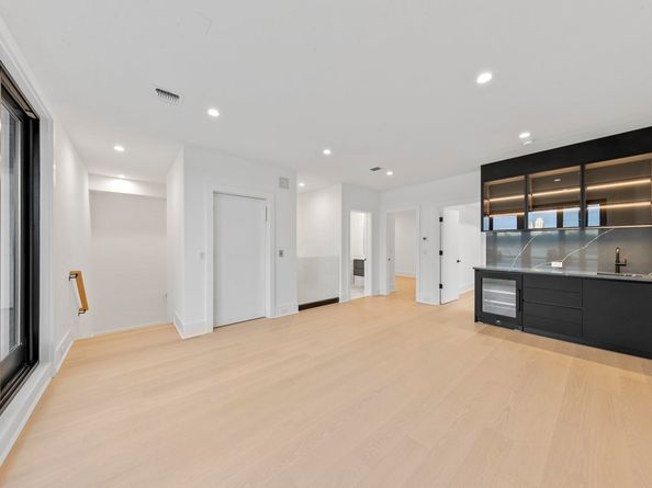 26B Oakdene Terrace, Palisades Park NJ 07020