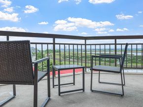 426 Harmon Cove Tower 426, Secaucus NJ 07094
