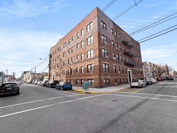 7111 Palisade Ave 1, North Bergen NJ 07047