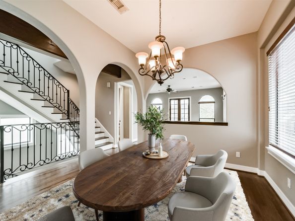 1826A Portsmouth Street, Houston TX 77098